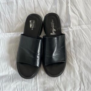 Arizona Black Slide Sandals